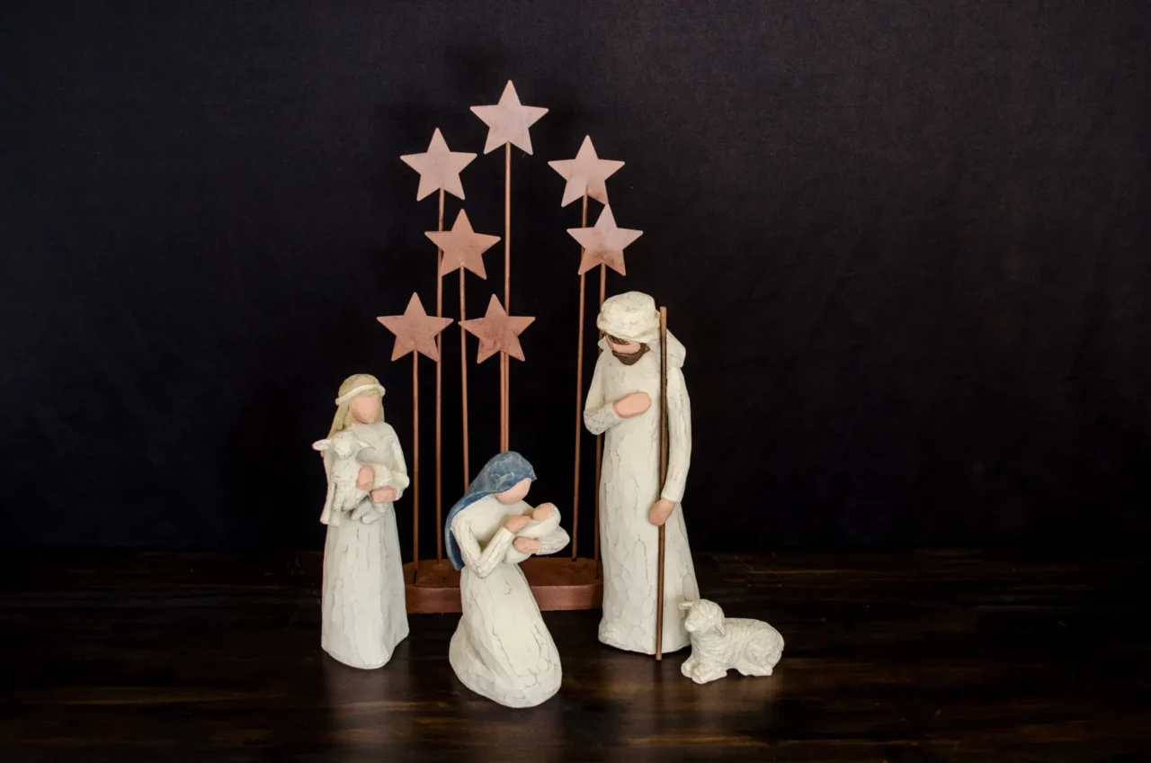 Mary, baby Jesus and Shepherds
